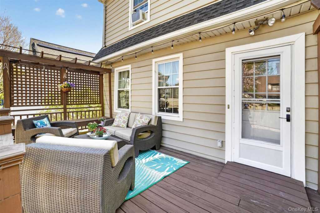 187 Longview Avenue, White Plains, NY 10605 - Photo 40 of 48