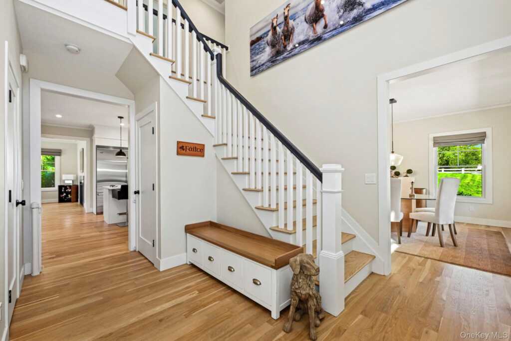 407 Wilmot Road, New Rochelle, NY 10804 - Photo 2 of 50