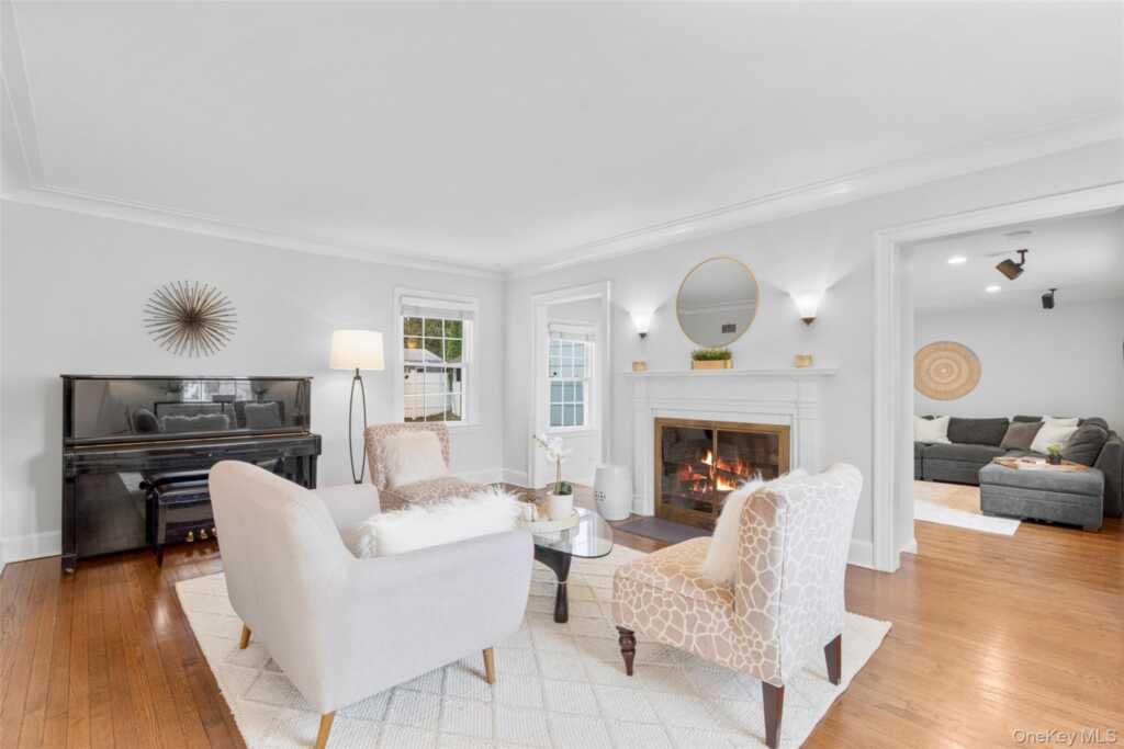 213 N Barry Avenue, Rye, NY 10543 - Photo 12 of 47