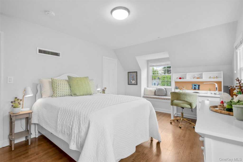 213 N Barry Avenue, Rye, NY 10543 - Photo 23 of 47