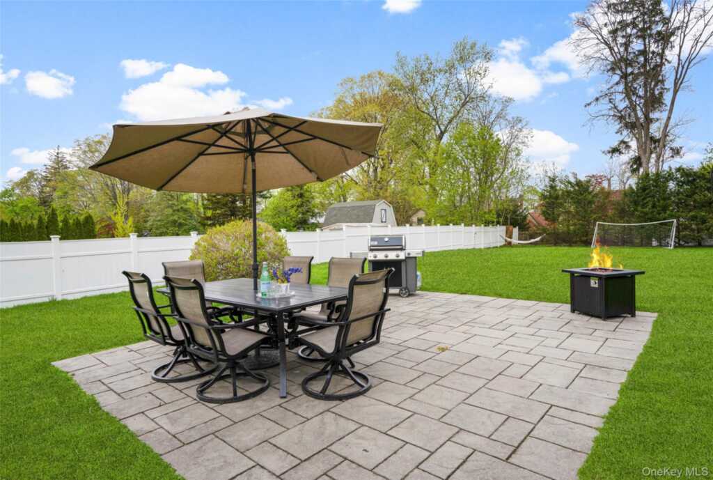 213 N Barry Avenue, Rye, NY 10543 - Photo 31 of 47