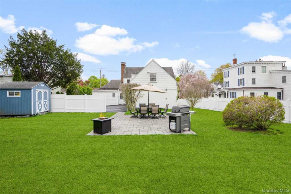 213 N Barry Avenue, Rye, NY 10543 - Photo 35 of 47
