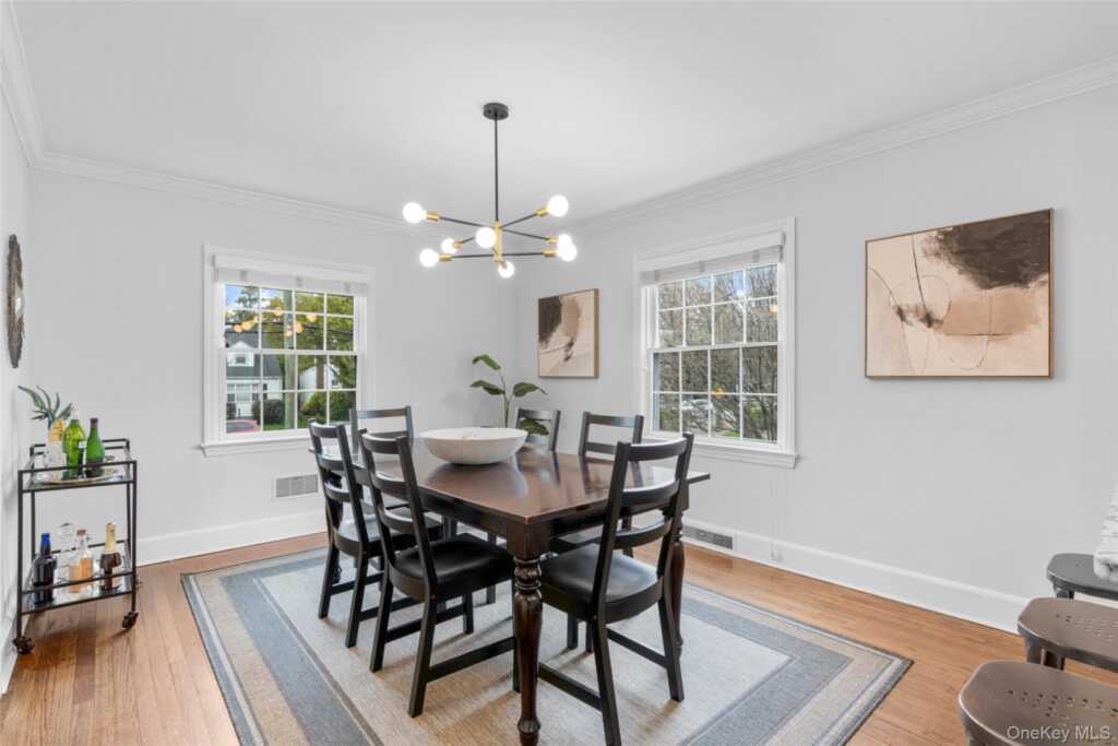 213 N Barry Avenue, Rye, NY 10543 - Photo 4 of 47