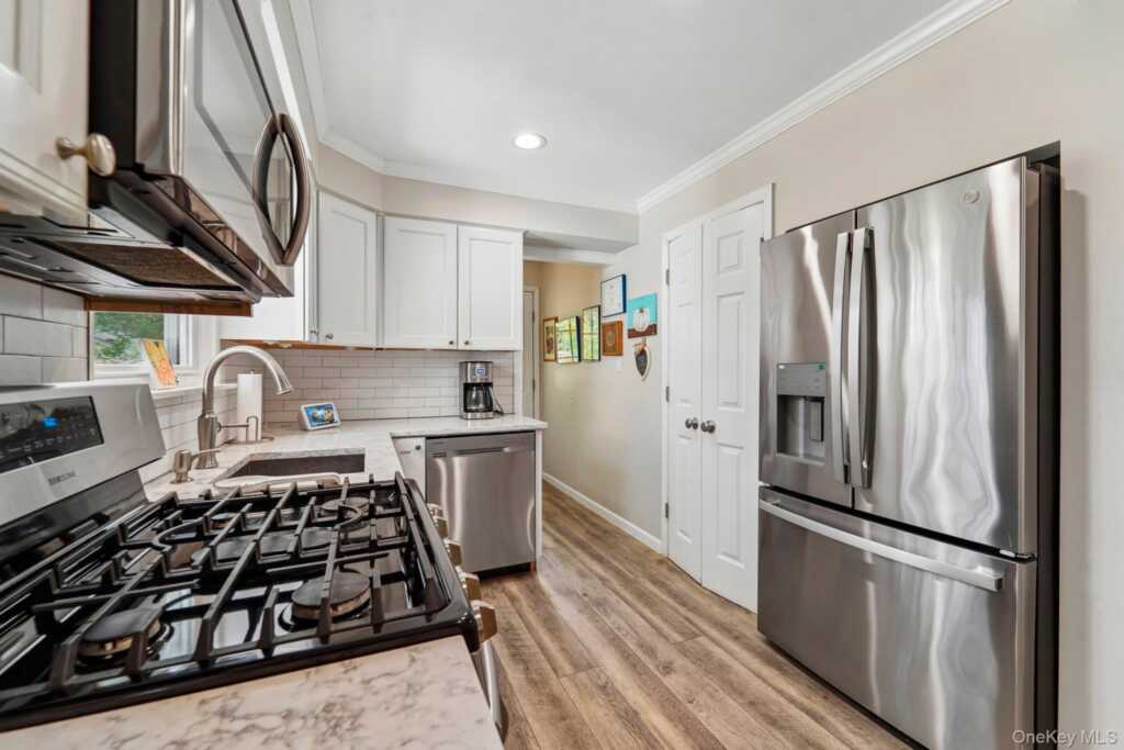 30 Pine Lane, New City, NY 10956 - Photo 14 of 34