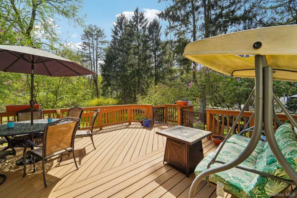 30 Pine Lane, New City, NY 10956 - Photo 29 of 34