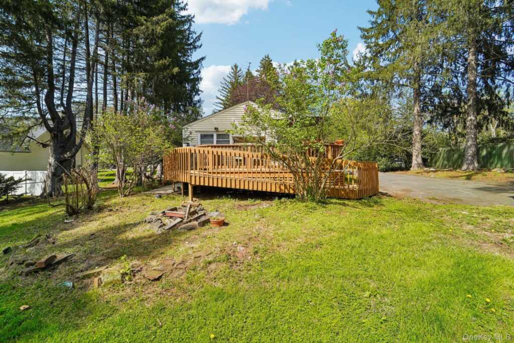 30 Pine Lane, New City, NY 10956 - Photo 32 of 34