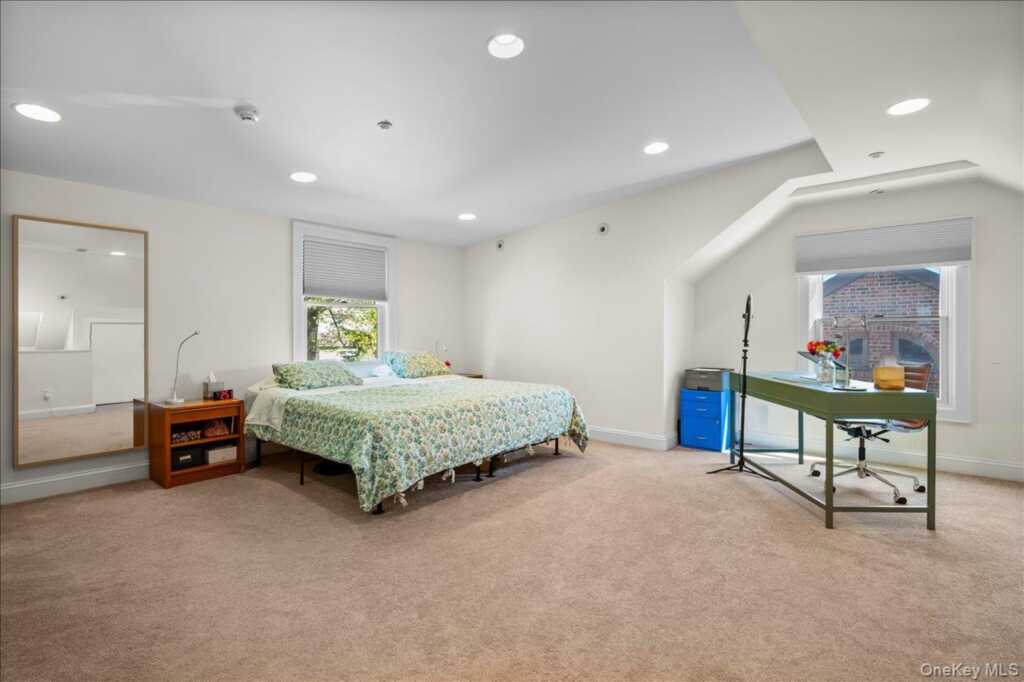54 Ogden Avenue, White Plains, NY 10605 - Photo 21 of 47