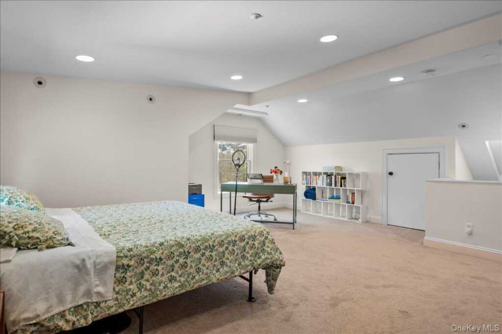 54 Ogden Avenue, White Plains, NY 10605 - Photo 23 of 47