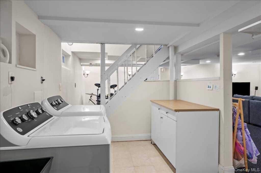 54 Ogden Avenue, White Plains, NY 10605 - Photo 36 of 47
