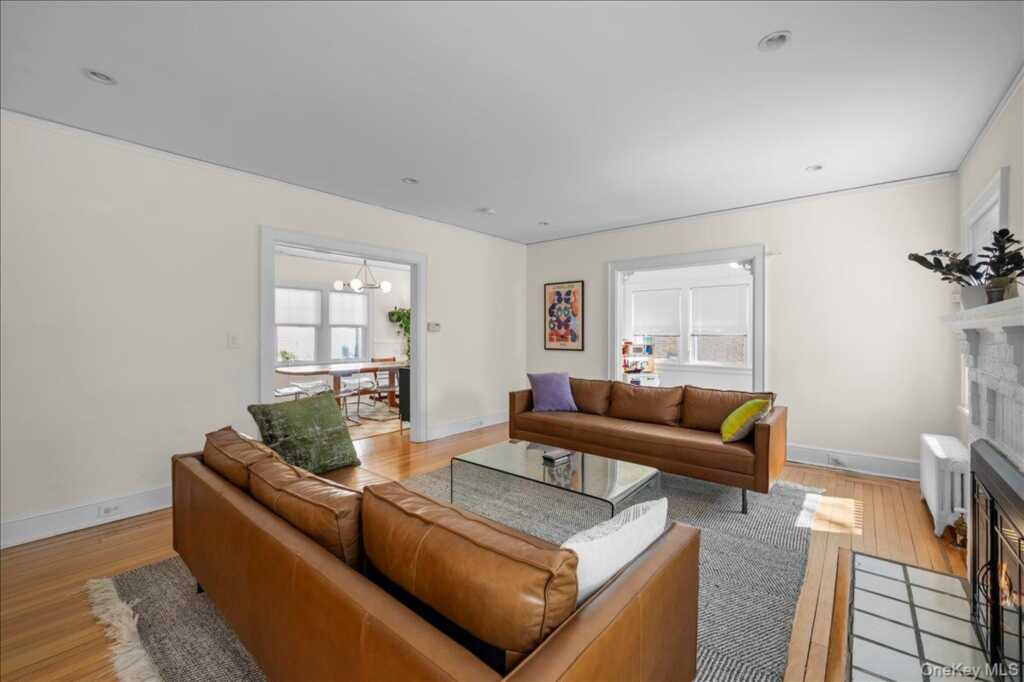 54 Ogden Avenue, White Plains, NY 10605 - Photo 7 of 47