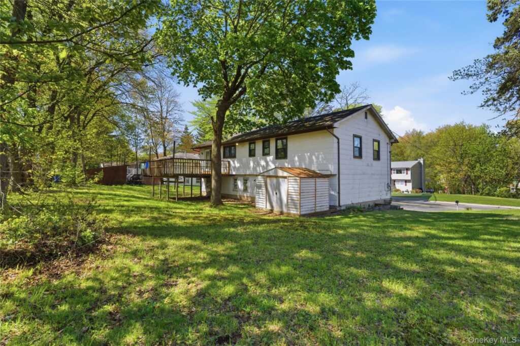 400 S Little Tor Road, New City, NY 10956 - Photo 18 of 18