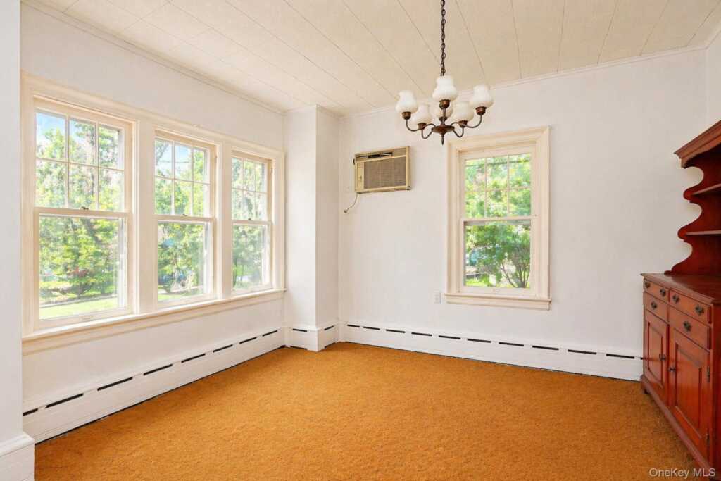 211 Old Middletown Road, Pearl River, NY 10965 - Photo 10 of 38