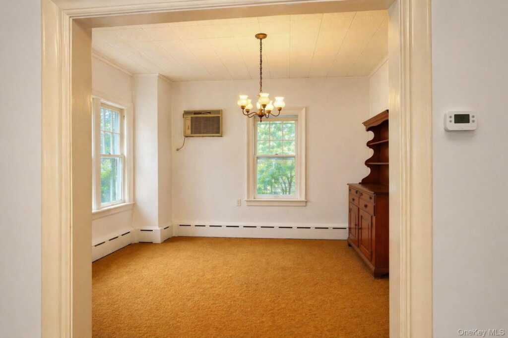211 Old Middletown Road, Pearl River, NY 10965 - Photo 9 of 38