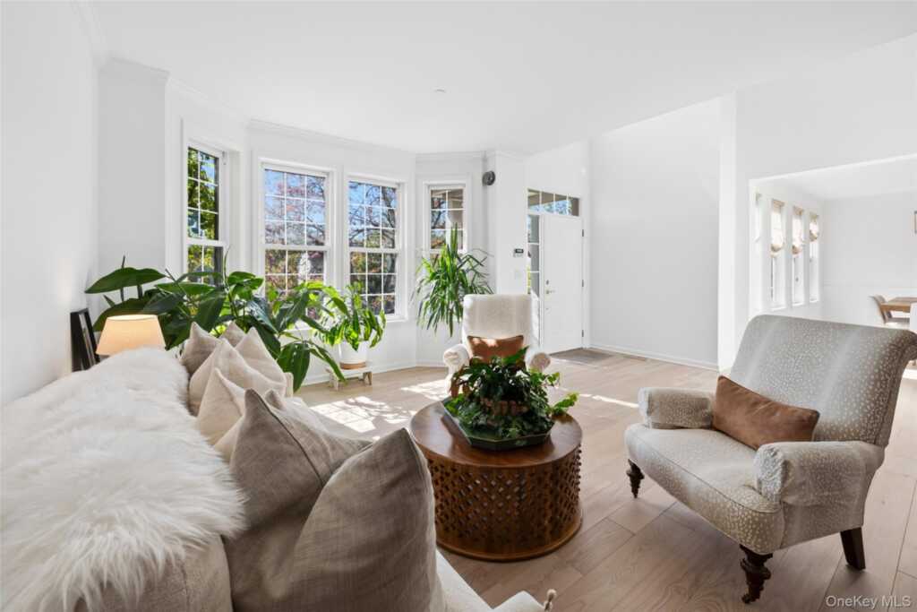 40 Bellefair Road, Rye, NY 10573 - Photo 4 of 45