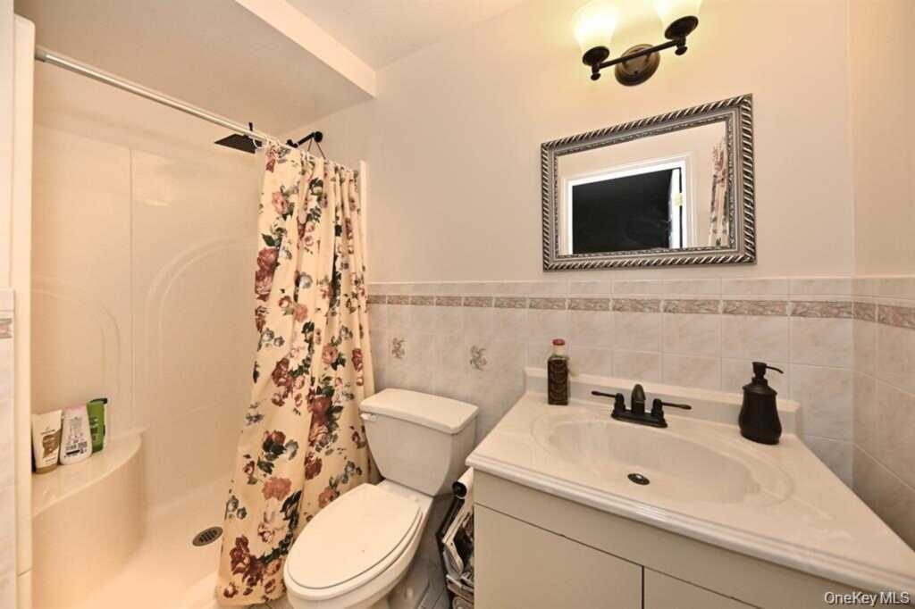 17 E Stemmer Lane, Suffern, NY 10901 - Photo 25 of 27