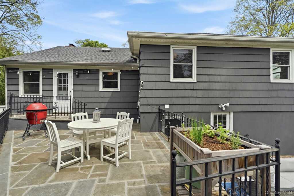 189 Lawn Terrace, Rye, NY 10543 - Photo 26 of 43