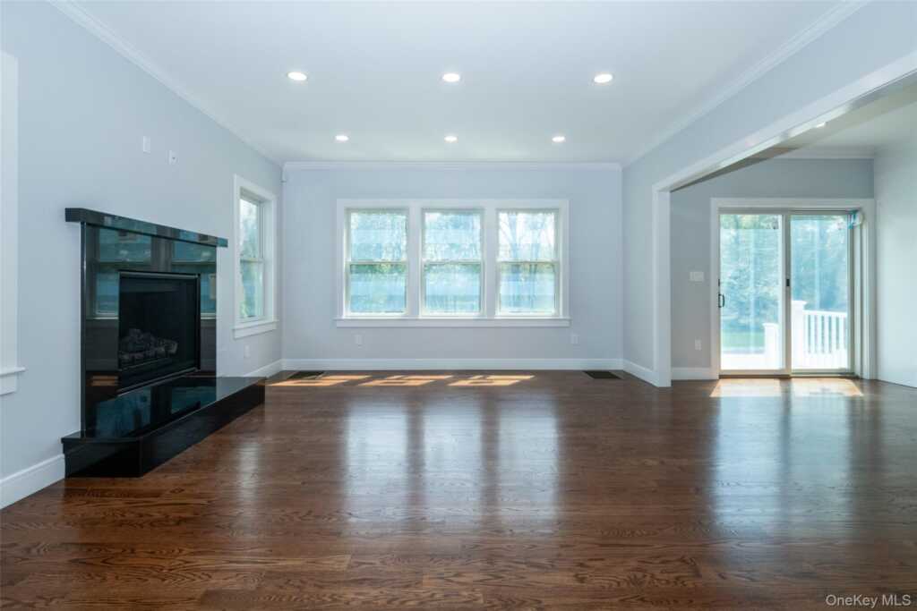 19 Beverly Road, New Rochelle, NY 10804 - Photo 14 of 40