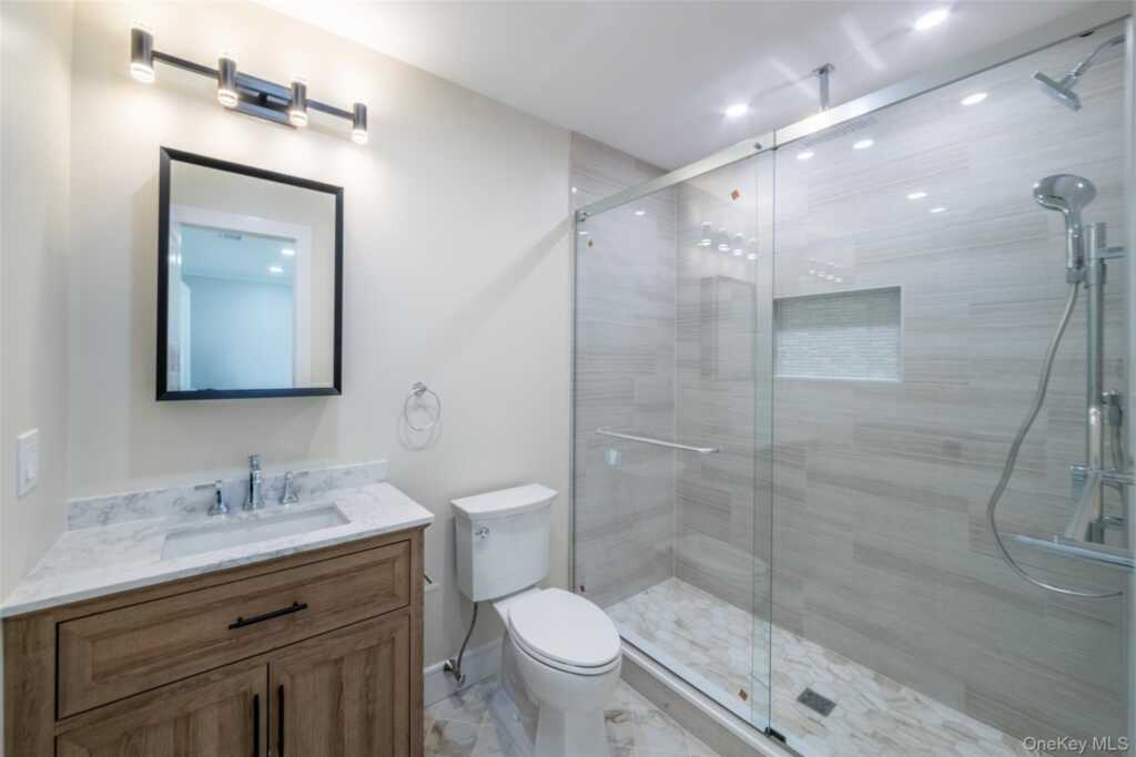 19 Beverly Road, New Rochelle, NY 10804 - Photo 25 of 40