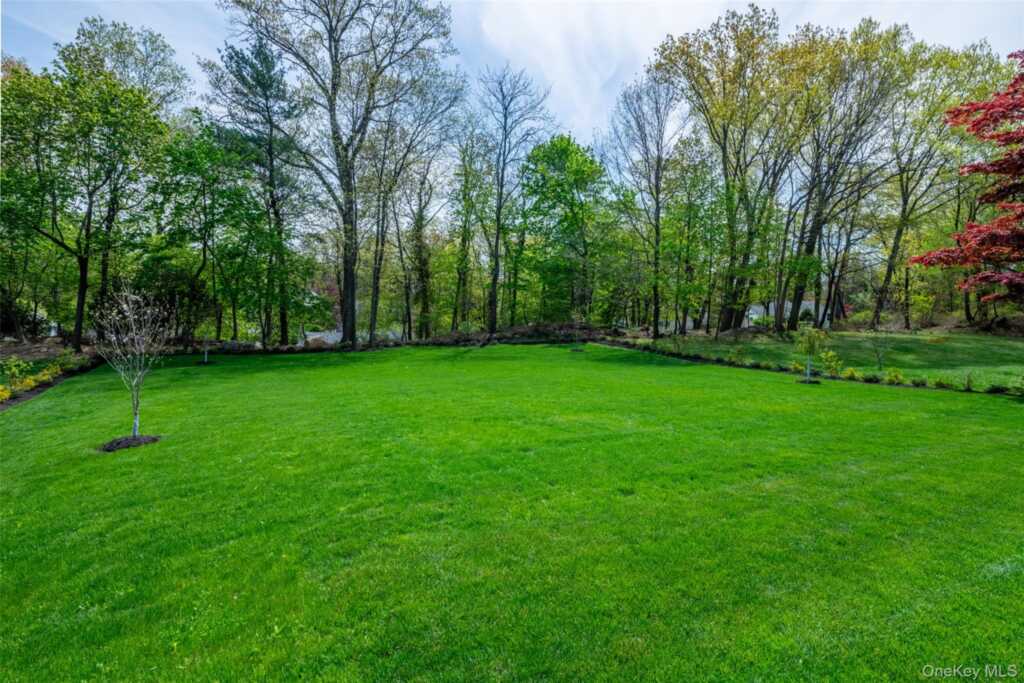 19 Beverly Road, New Rochelle, NY 10804 - Photo 39 of 40