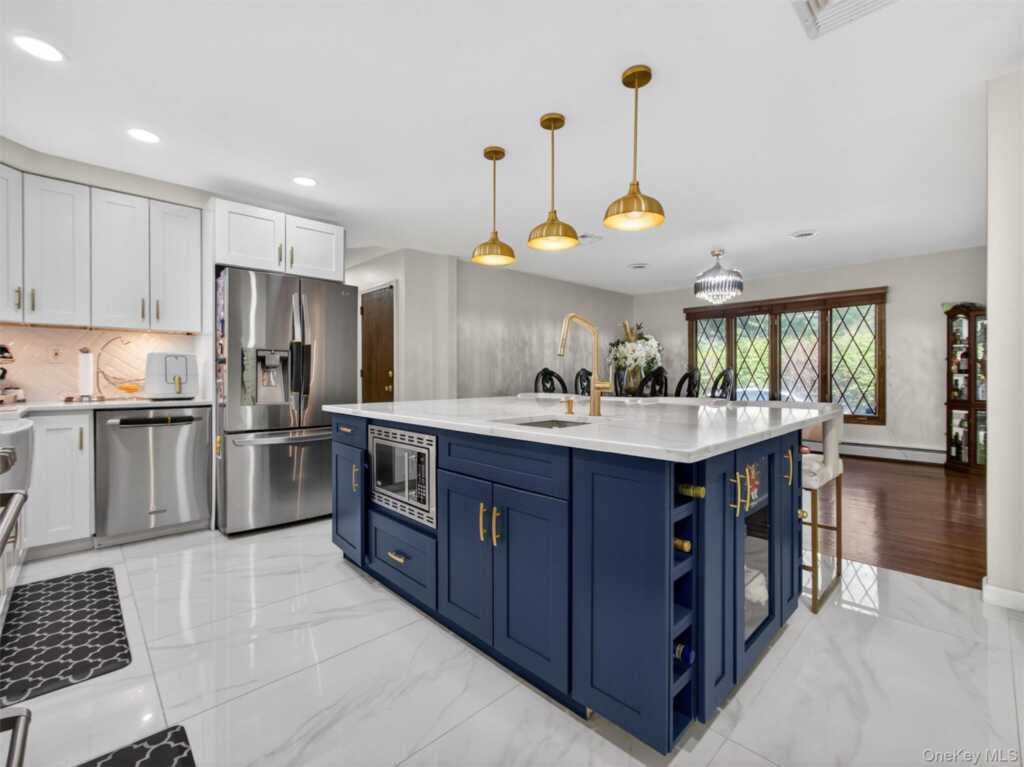 7 Bell Court, Suffern, NY 10901 - Photo 17 of 43