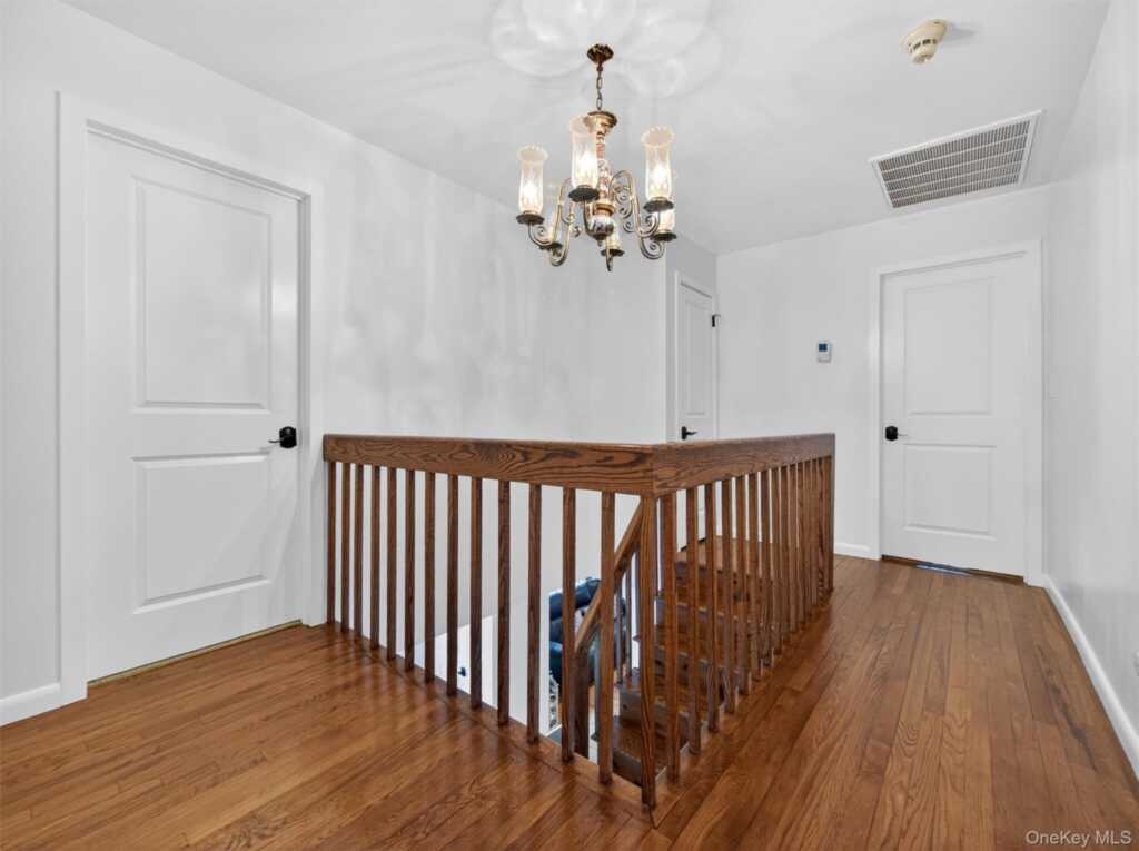 7 Bell Court, Suffern, NY 10901 - Photo 26 of 43