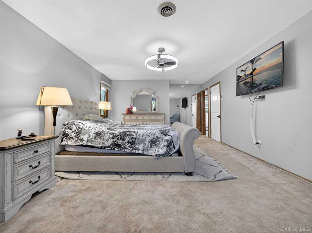 7 Bell Court, Suffern, NY 10901 - Photo 28 of 43
