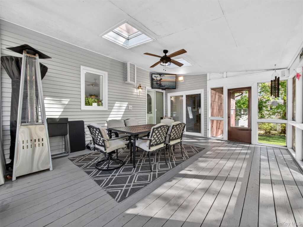 7 Bell Court, Suffern, NY 10901 - Photo 36 of 43