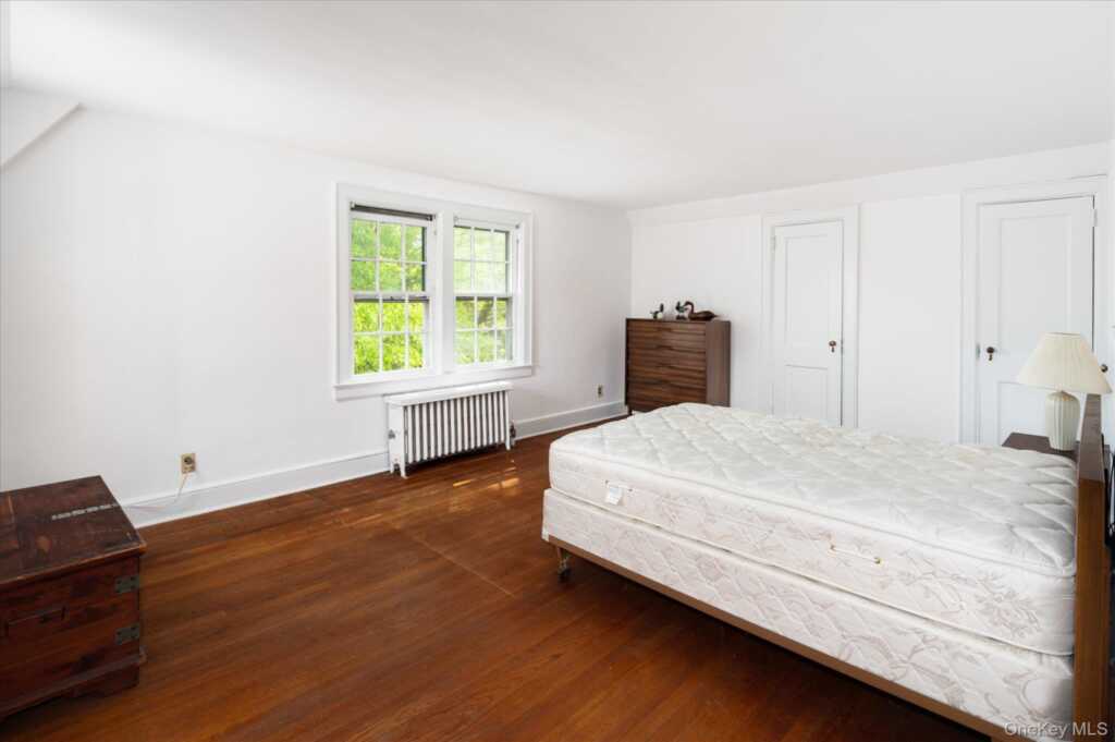 6 Helena Avenue, White Plains, NY 10605 - Photo 21 of 36