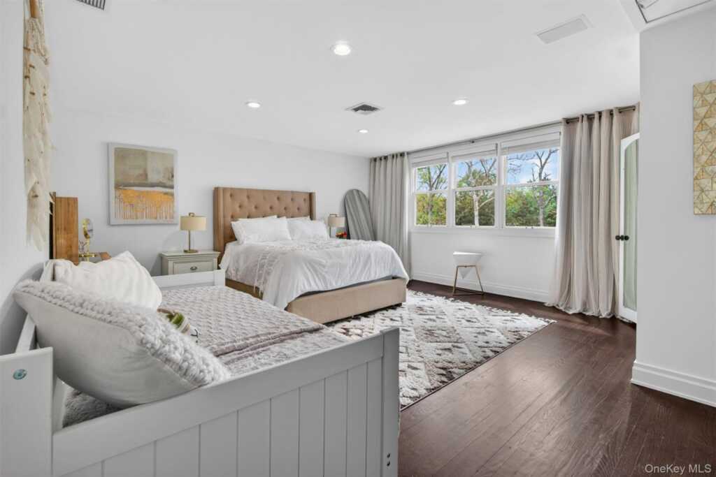 237 South Mountain Road, New City, NY 10956 - Photo 34 of 50