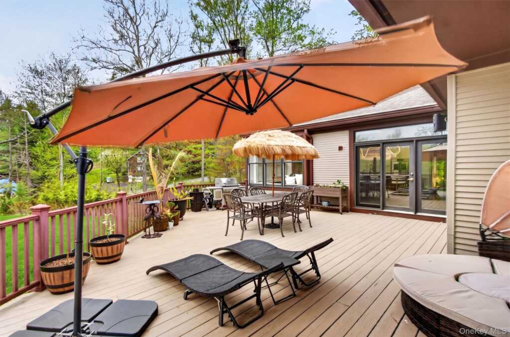 237 South Mountain Road, New City, NY 10956 - Photo 39 of 50