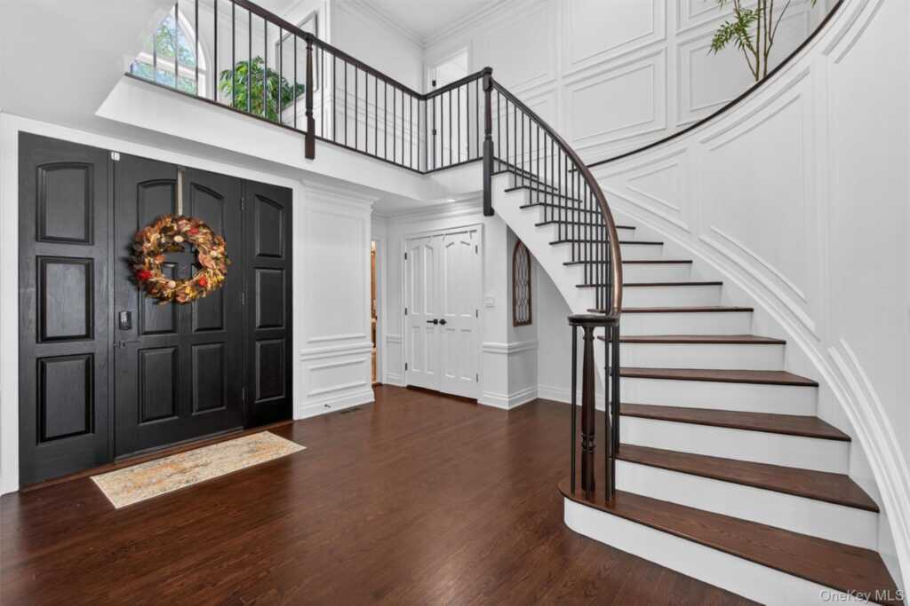 237 South Mountain Road, New City, NY 10956 - Photo 7 of 50