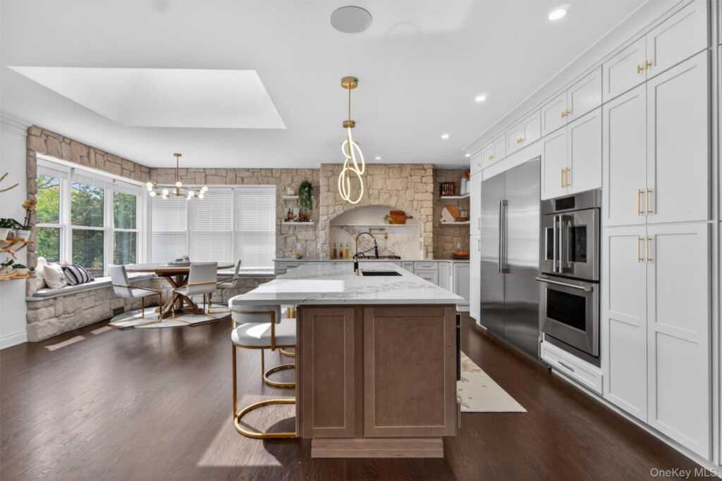 237 South Mountain Road, New City, NY 10956 - Photo 9 of 50