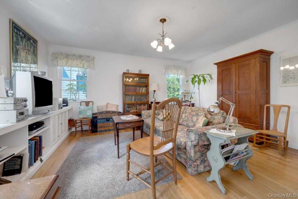 16 Ria Drive, White Plains, NY 10605 - Photo 15 of 29