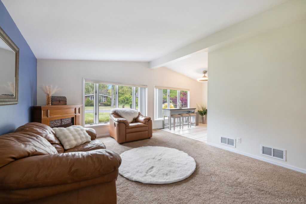 26 Carrie Lane, Nanuet, NY 10954 - Photo 11 of 27