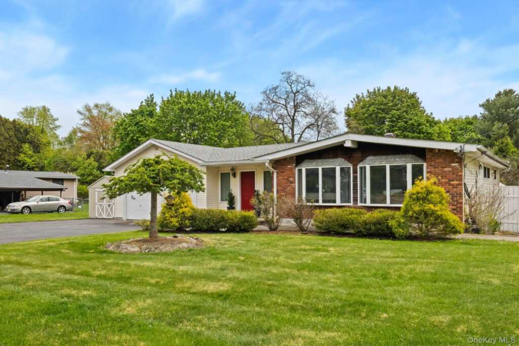 26 Carrie Lane, Nanuet, NY 10954 - Photo 2 of 27