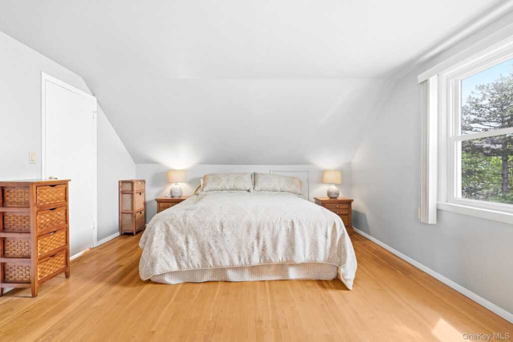 95 Smith Avenue, White Plains, NY 10605 - Photo 18 of 43
