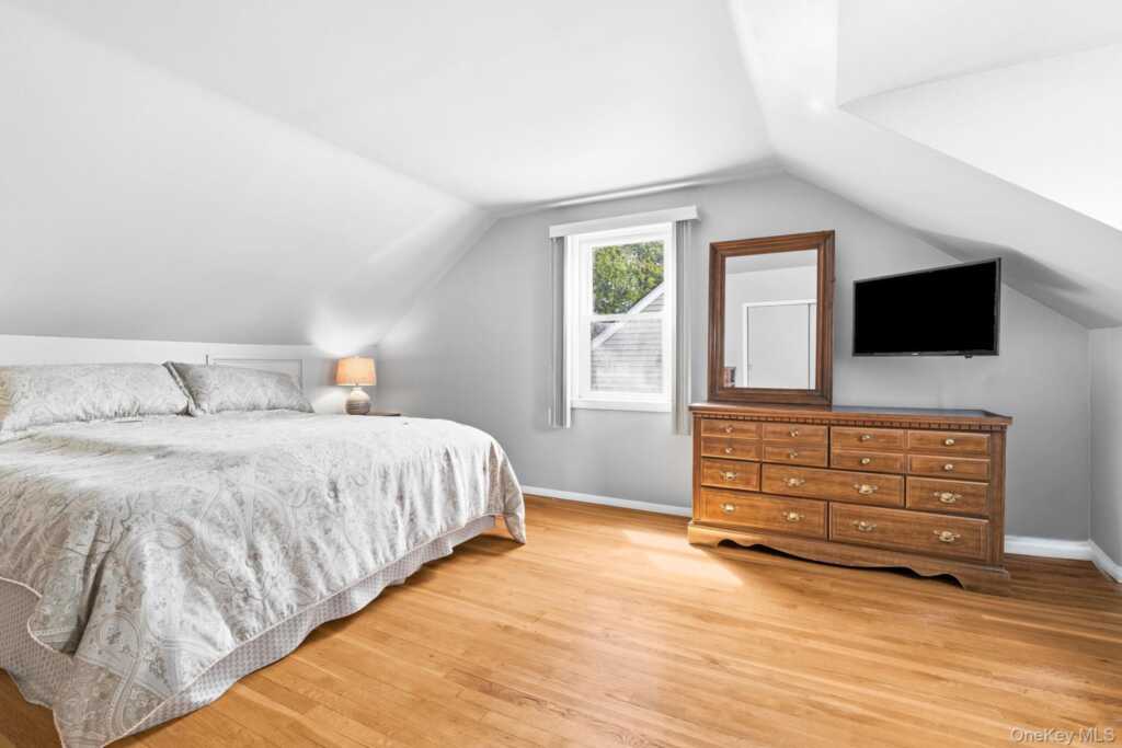 95 Smith Avenue, White Plains, NY 10605 - Photo 20 of 43