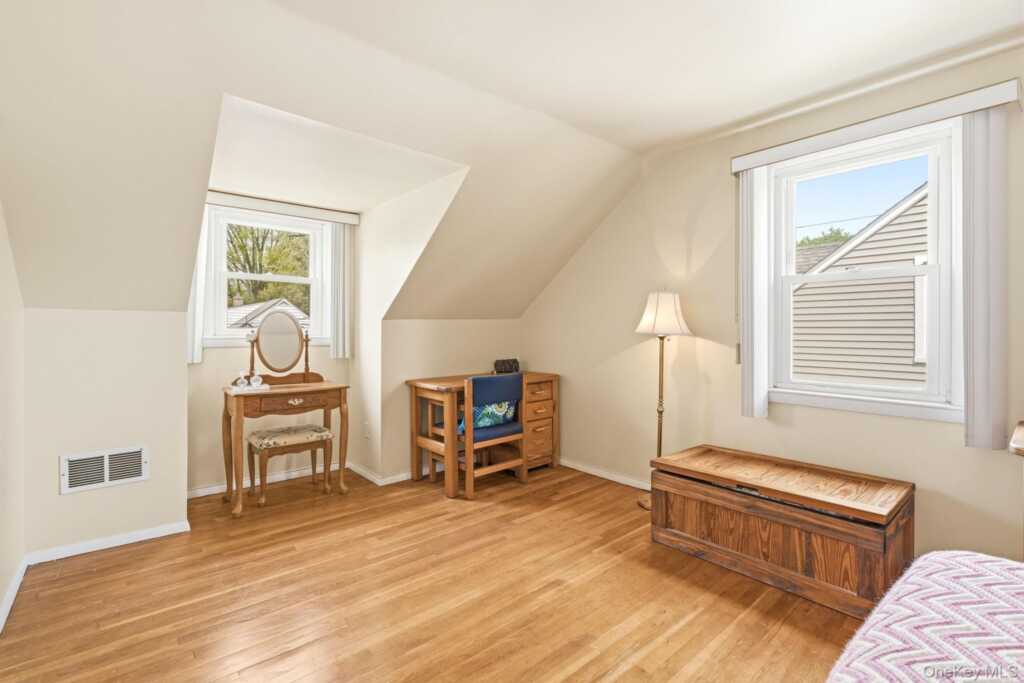 95 Smith Avenue, White Plains, NY 10605 - Photo 23 of 43