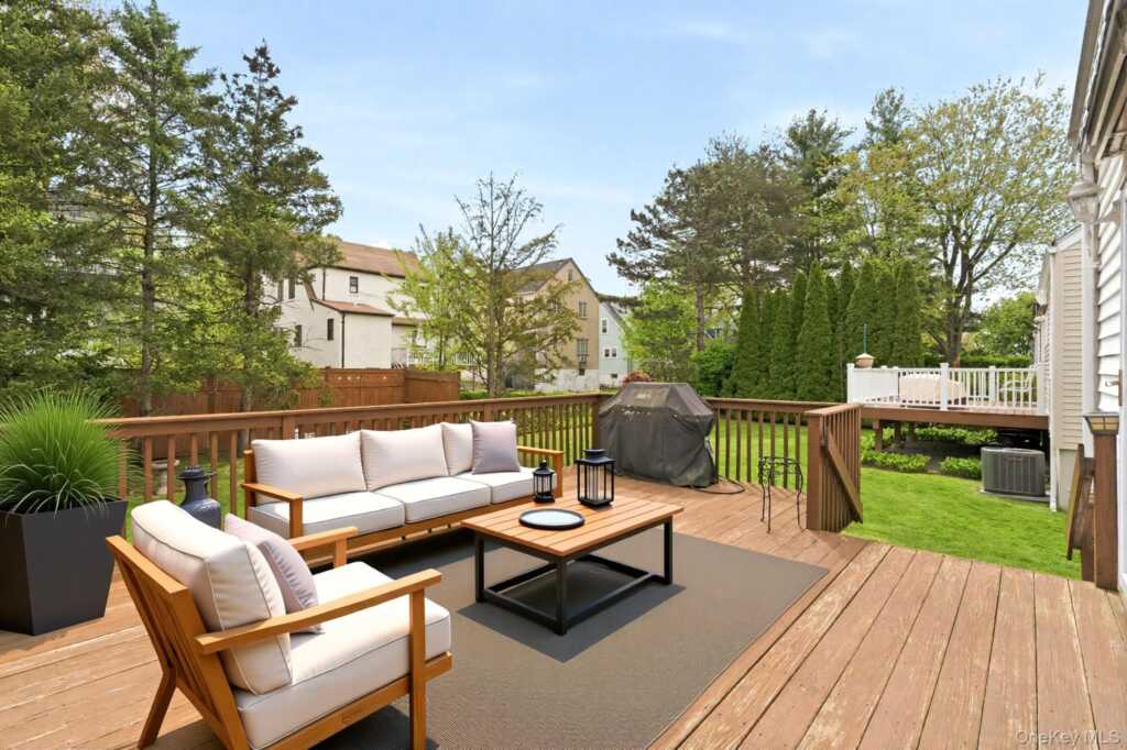 95 Smith Avenue, White Plains, NY 10605 - Photo 29 of 43