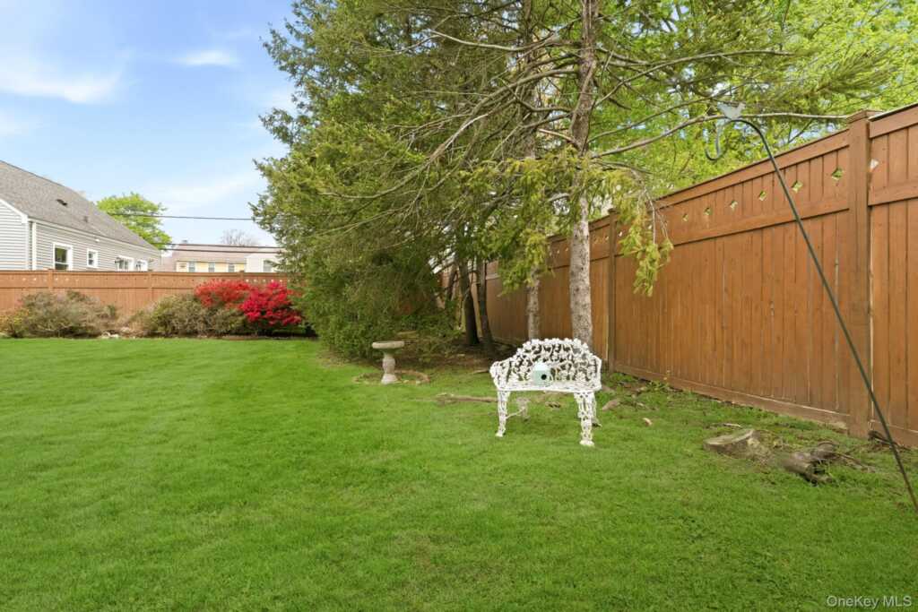 95 Smith Avenue, White Plains, NY 10605 - Photo 32 of 43