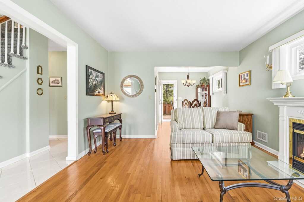 95 Smith Avenue, White Plains, NY 10605 - Photo 7 of 43