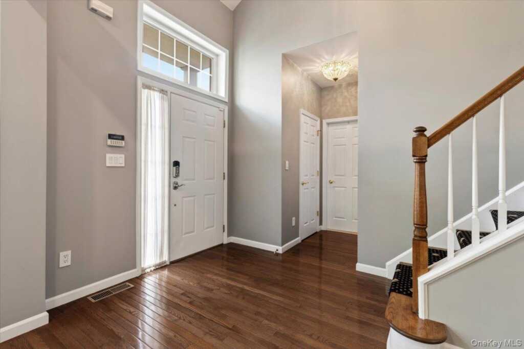 67 Bellefair Road, Rye, NY 10573 - Photo 5 of 45