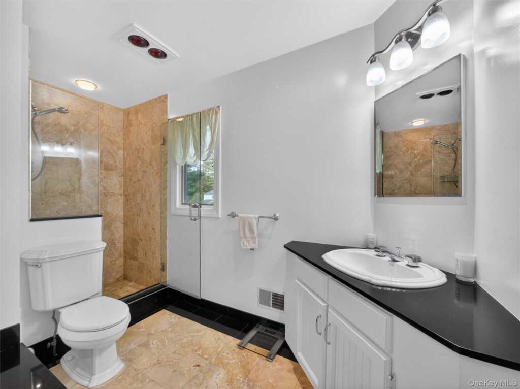 58A New Hempstead Road, New City, NY 10956 - Photo 13 of 26