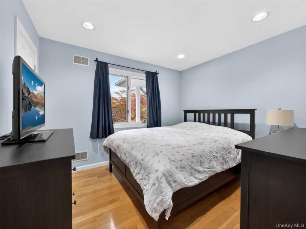 58A New Hempstead Road, New City, NY 10956 - Photo 15 of 26