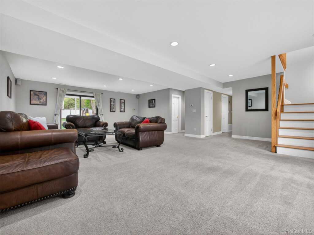 58A New Hempstead Road, New City, NY 10956 - Photo 20 of 26