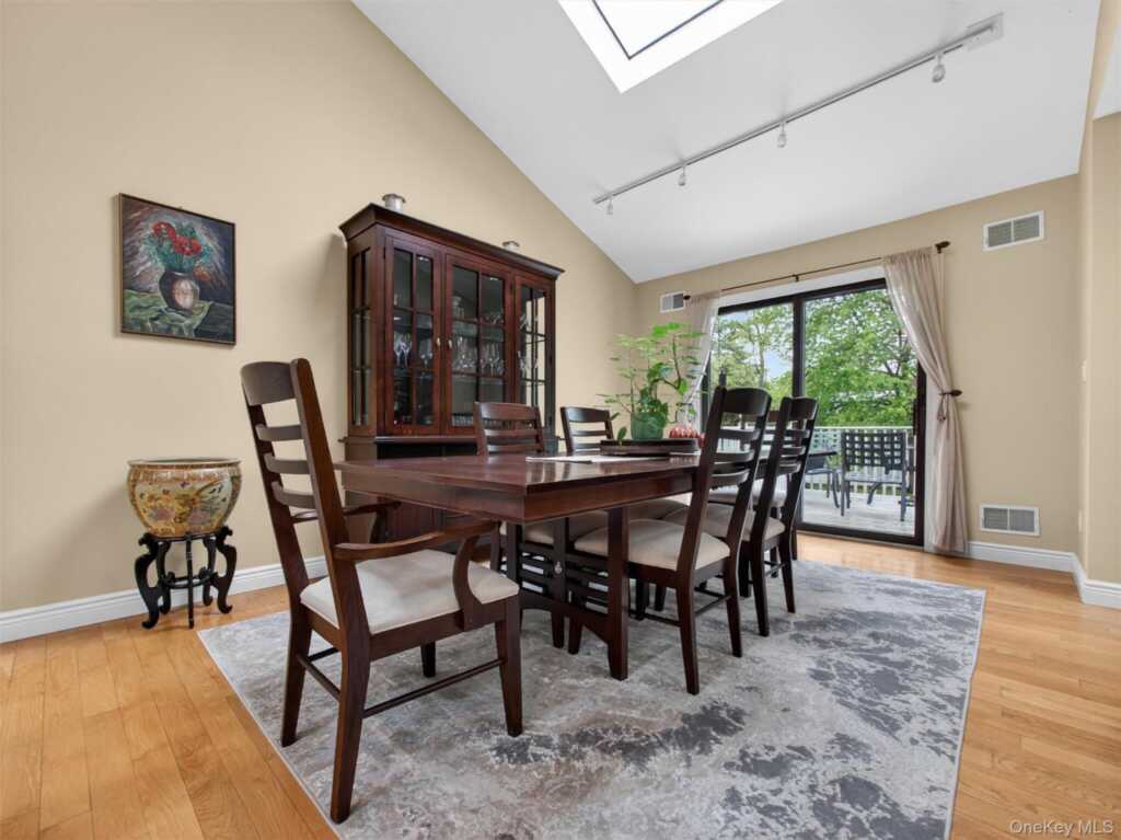58A New Hempstead Road, New City, NY 10956 - Photo 5 of 26