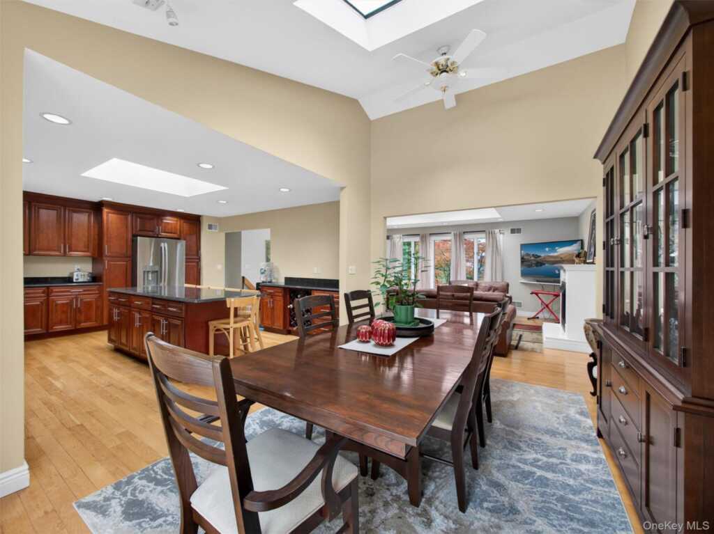 58A New Hempstead Road, New City, NY 10956 - Photo 6 of 26