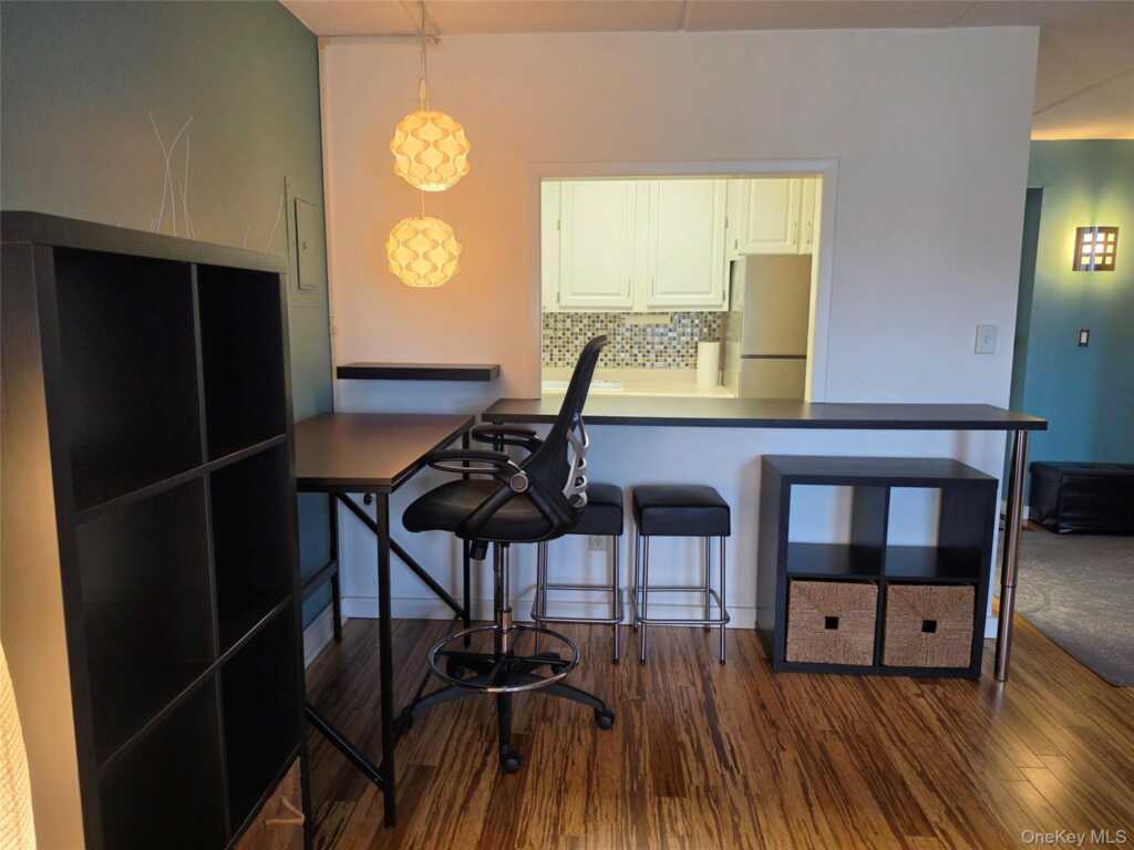 35 Park Avenue, Unit #3J, Suffern, NY 10901 - Photo 10 of 35