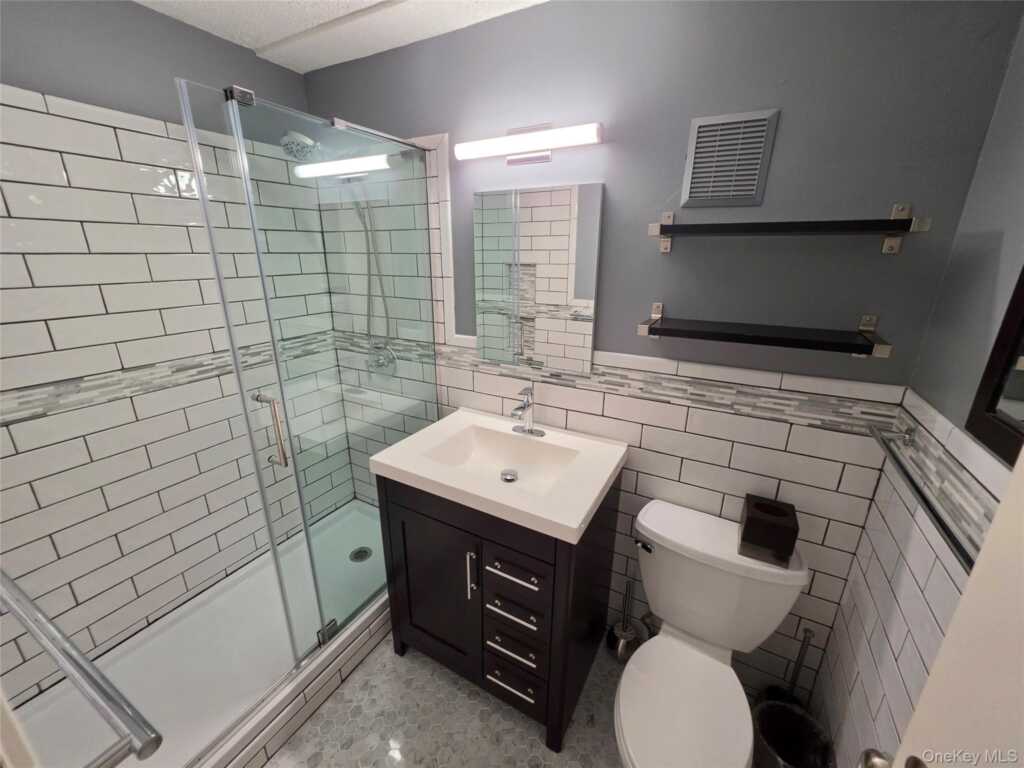 35 Park Avenue, Unit #3J, Suffern, NY 10901 - Photo 21 of 35