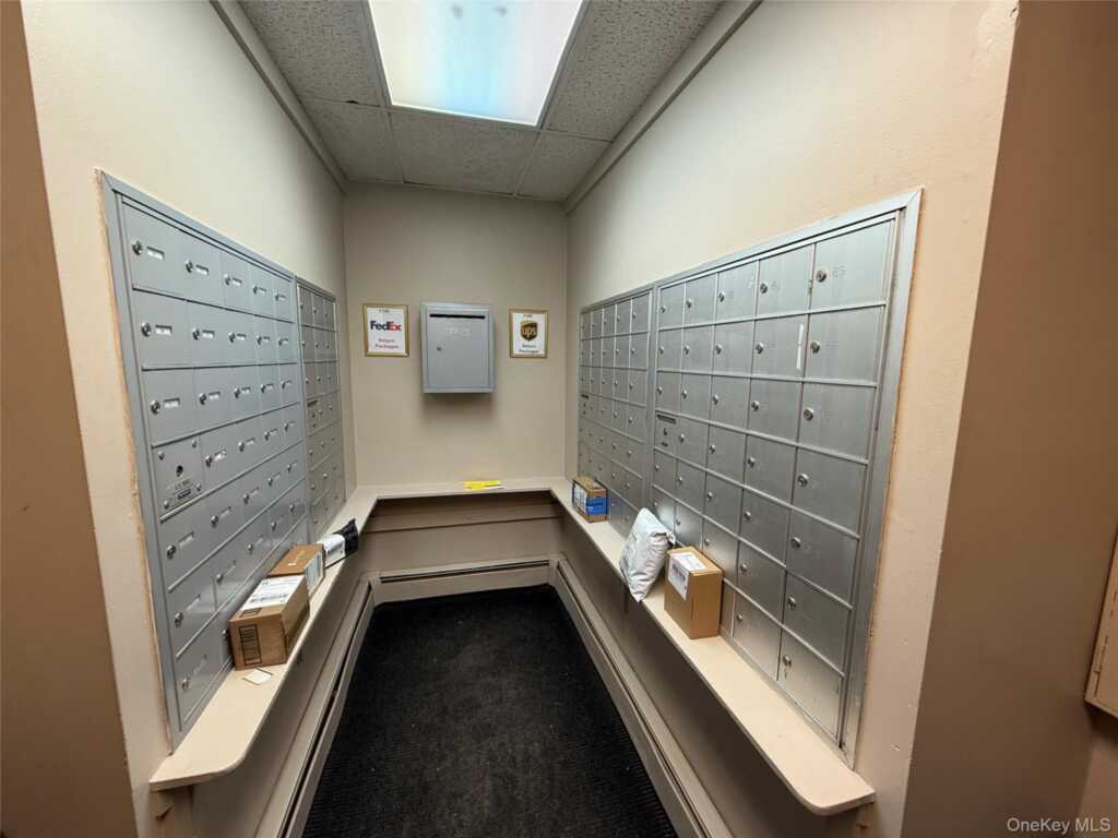 35 Park Avenue, Unit #3J, Suffern, NY 10901 - Photo 30 of 35
